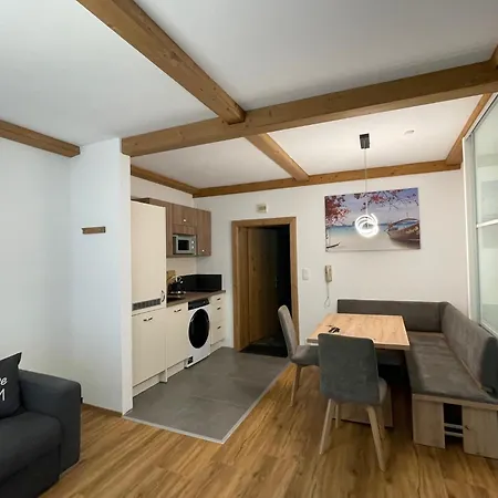 Gut Ausgestattete In Der Naehe Des Millstaetter Sees Lejlighed *