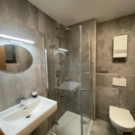 Gut Ausgestattete In Der Naehe Des Millstaetter Sees Lejlighed